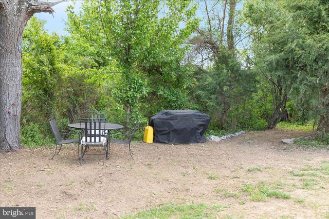 1015 REDBUD RD, Winchester, VA 22603