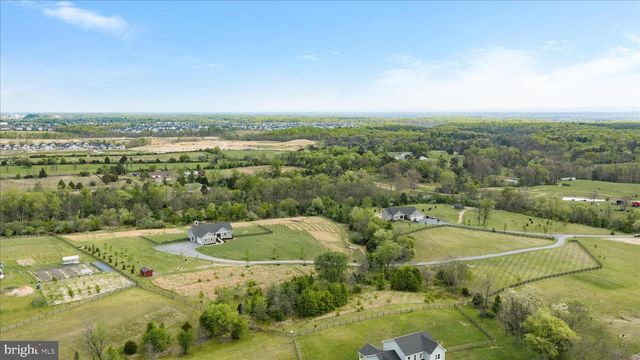 1015 REDBUD RD, Winchester, VA 22603