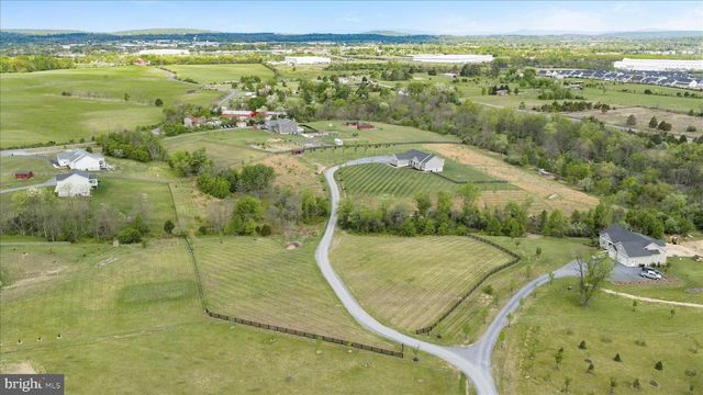 1015 REDBUD RD, Winchester, VA 22603