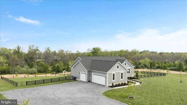1015 REDBUD RD, Winchester, VA 22603