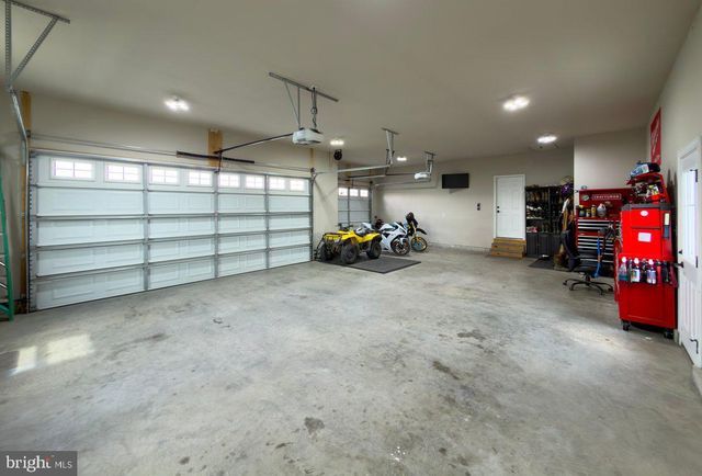 1015 REDBUD RD, Winchester, VA 22603