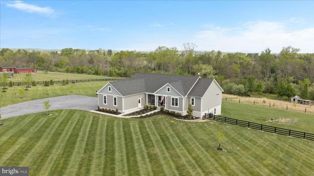 1015 REDBUD RD, Winchester, VA 22603