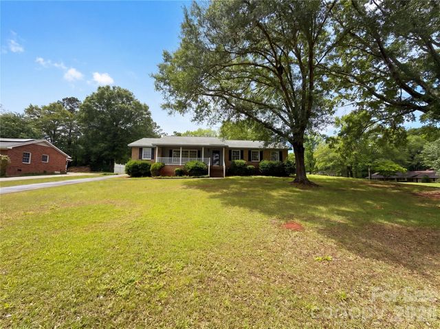 2077 Strafford Drive, Lancaster, SC 29720