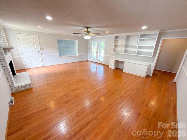 2077 Strafford Drive, Lancaster, SC 29720