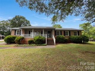 2077 Strafford Drive, Lancaster, SC 29720