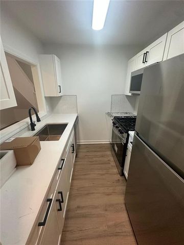 122 Jennifer Lane SW 120, Marietta, GA 30060