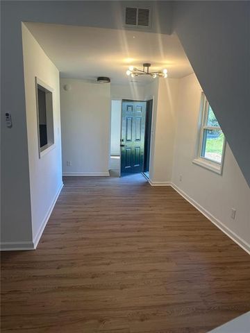 122 Jennifer Lane SW 120, Marietta, GA 30060