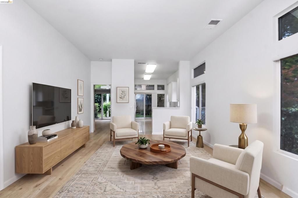 Image 6 of property listing at 276 Black Amber Way, Brentwood, CA 94513