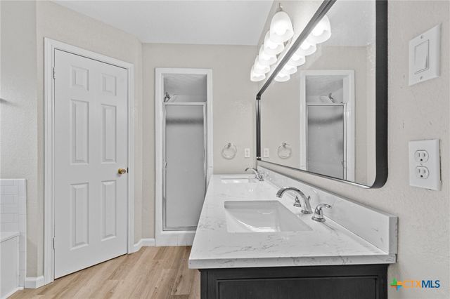 180 County Road 4933, Kempner, TX 76539