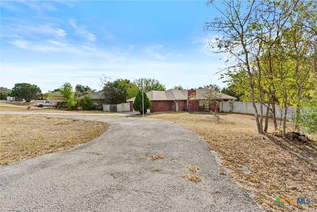 180 County Road 4933, Kempner, TX 76539