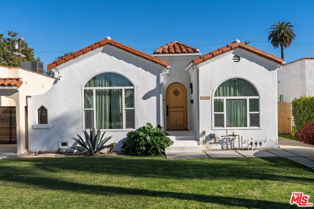 3032 Somerset Drive, Los Angeles, CA 90016