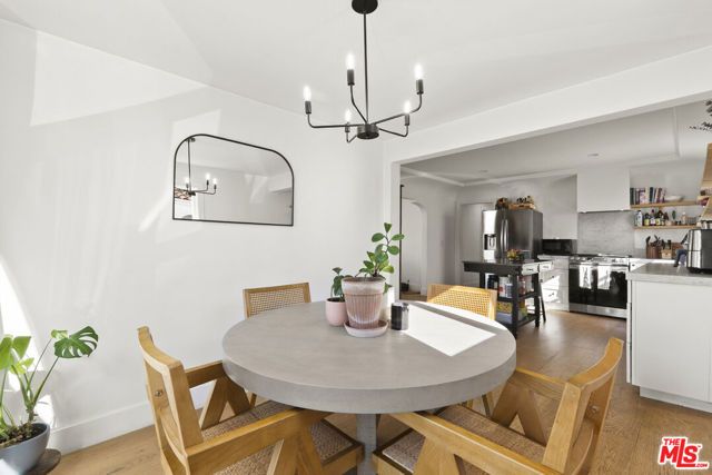 3032 Somerset Drive, Los Angeles, CA 90016