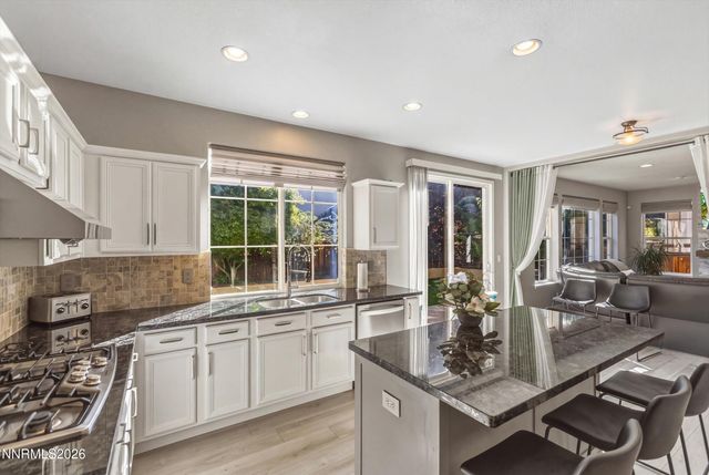 6726 Runnymede Drive, Sparks, NV 89436