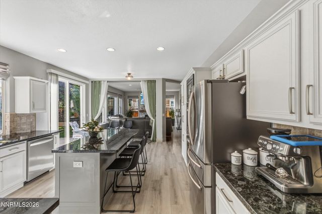 6726 Runnymede Drive, Sparks, NV 89436