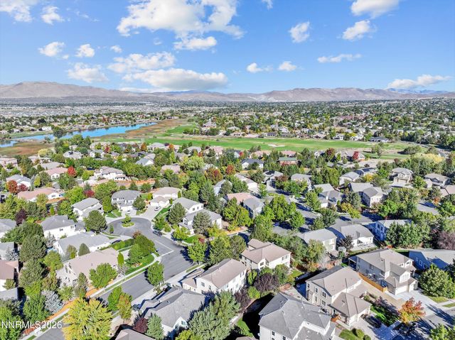 6726 Runnymede Drive, Sparks, NV 89436