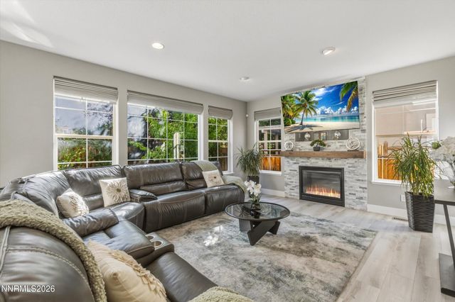 6726 Runnymede Drive, Sparks, NV 89436