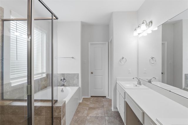 17706 White Lightning Way, Spring, TX 77379