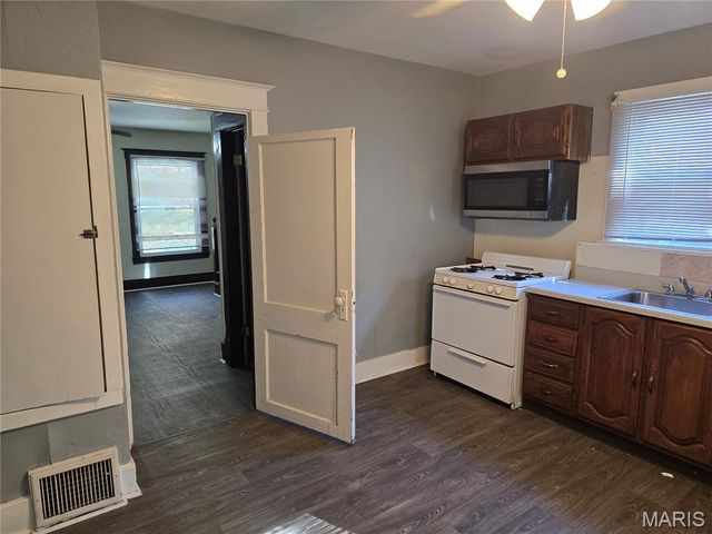 7212 Eunice Avenue, St Louis, MO 63136