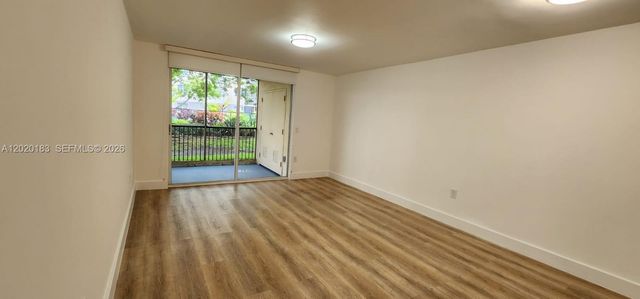 8333 Lake Dr 104, Doral, FL 33166