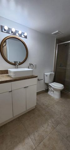 8333 Lake Dr 104, Doral, FL 33166
