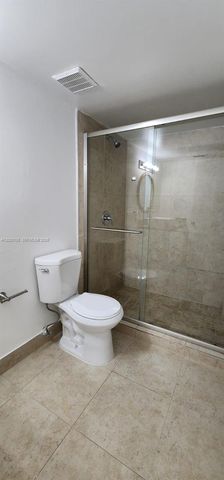 8333 Lake Dr 104, Doral, FL 33166