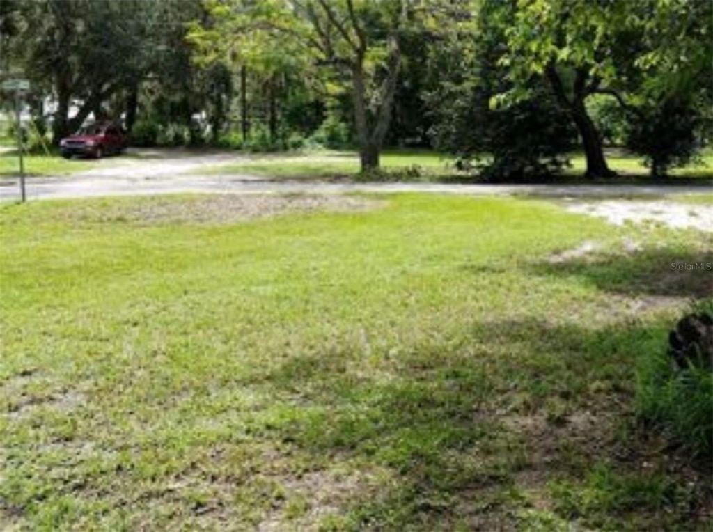 Image 1 of property listing at 406 W HERRIOTT AVENUE, Oakland, FL 34760