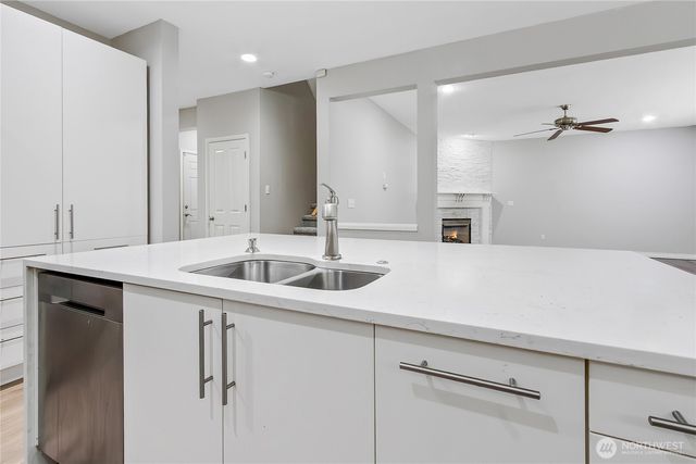 3240 Destination Avenue E, Fife, WA 98424