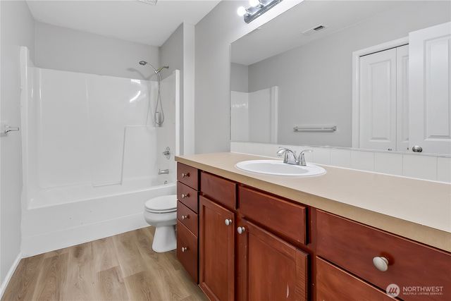 3240 Destination Avenue E, Fife, WA 98424