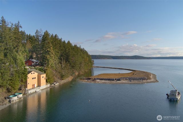 9930 Misery Point Road NW, Seabeck, WA 98380