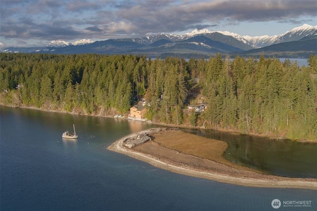 9930 Misery Point Road NW, Seabeck, WA 98380