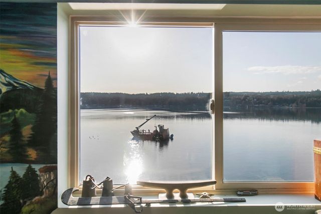 9930 Misery Point Road NW, Seabeck, WA 98380