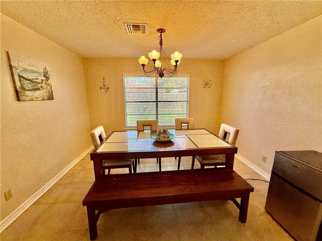 118 Markham Pl, Portland, TX 78374