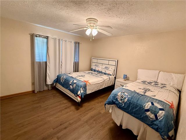 118 Markham Pl, Portland, TX 78374