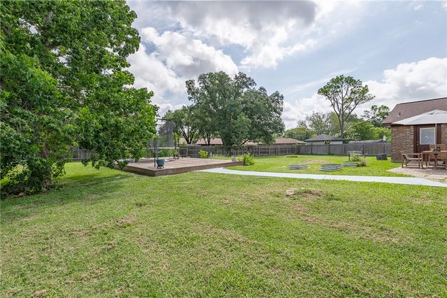 1803 Southwood Drive, College Station, TX 77840