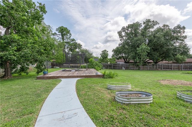 1803 Southwood Drive, College Station, TX 77840