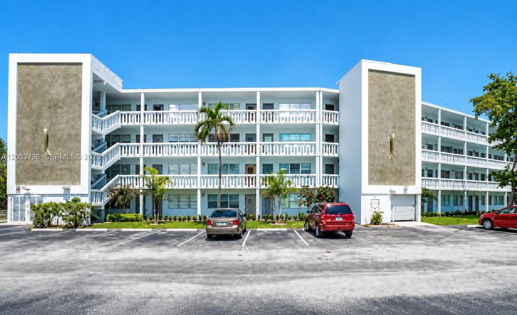 4024 Durham A A, Deerfield Beach, FL 33442