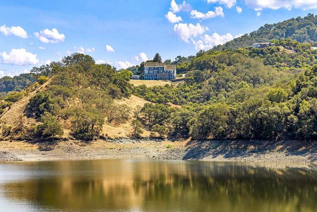 17300 Chesbro Lake Drive, Morgan Hill, CA 95037