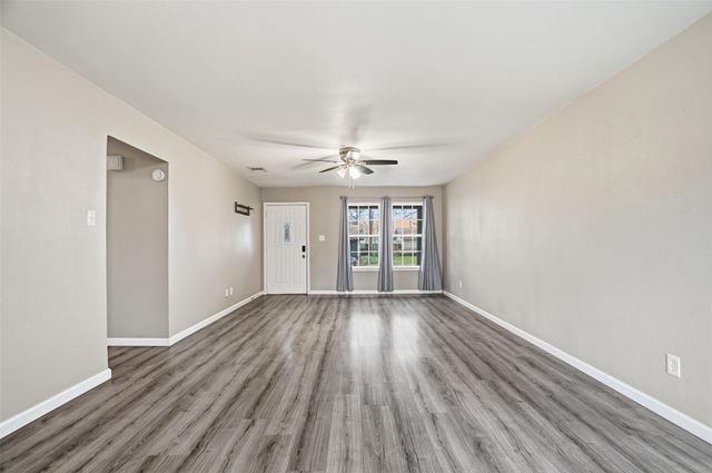 120 NW Suzanne Terrace, Burleson, TX 76028