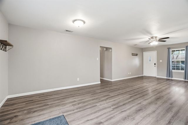 120 NW Suzanne Terrace, Burleson, TX 76028