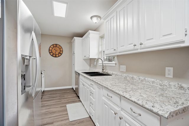 120 NW Suzanne Terrace, Burleson, TX 76028