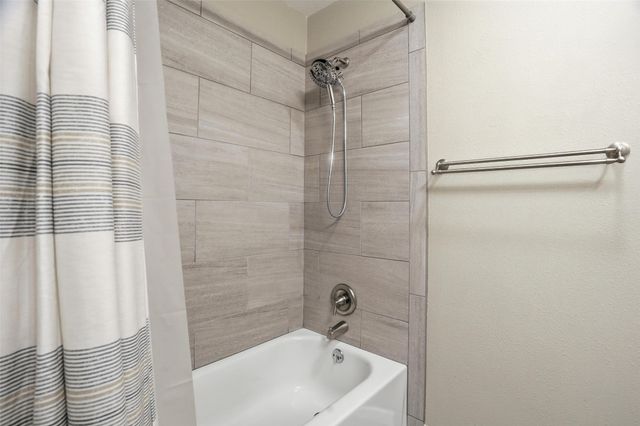 120 NW Suzanne Terrace, Burleson, TX 76028