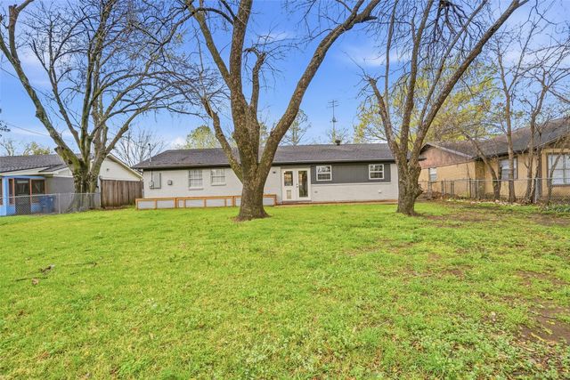 120 NW Suzanne Terrace, Burleson, TX 76028