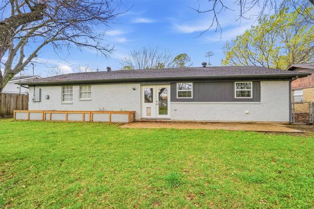 120 NW Suzanne Terrace, Burleson, TX 76028