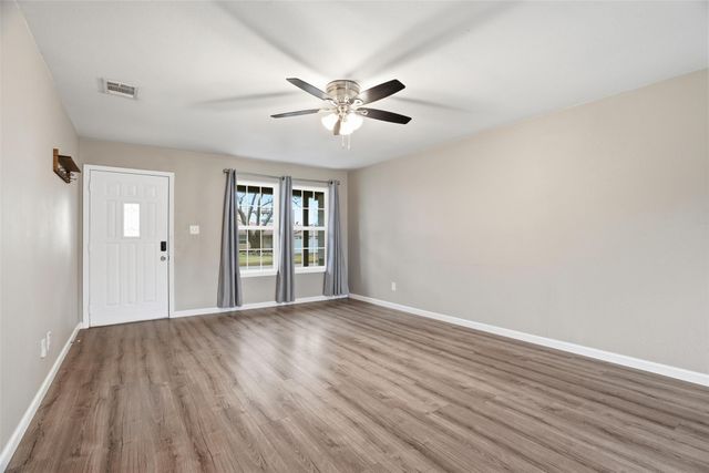 120 NW Suzanne Terrace, Burleson, TX 76028