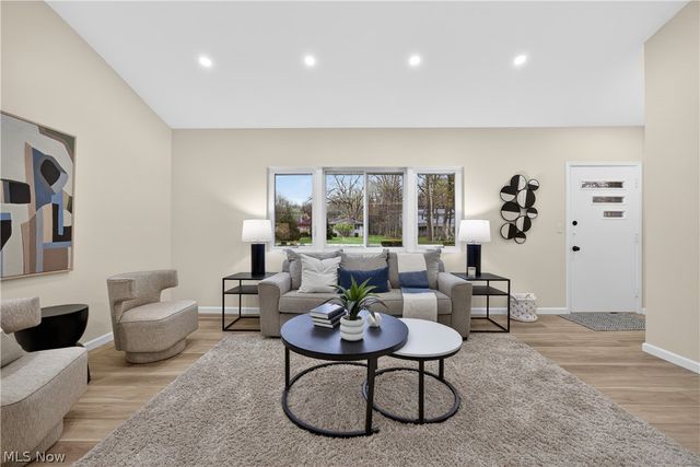 6580 Barton Road, North Olmsted, OH 44070