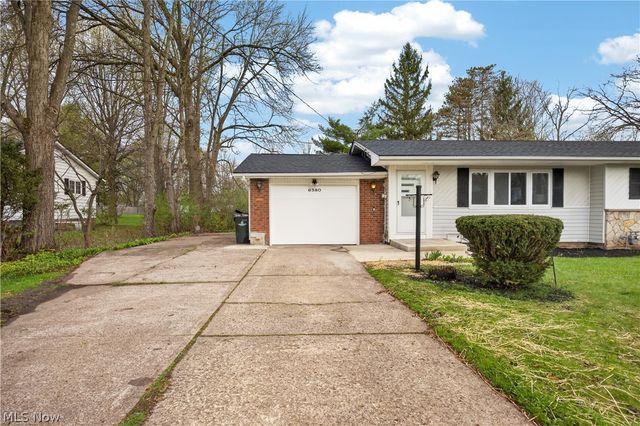6580 Barton Road, North Olmsted, OH 44070