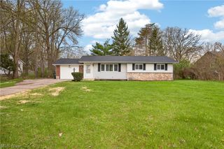 6580 Barton Road, North Olmsted, OH 44070