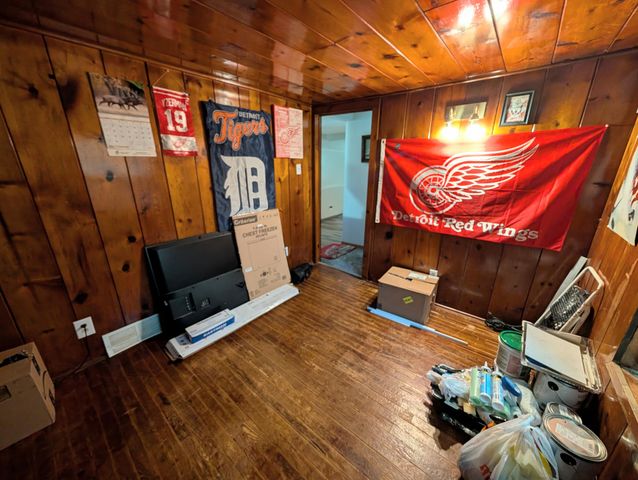 1466 Scenic Drive, Laketon Twp, MI 49445