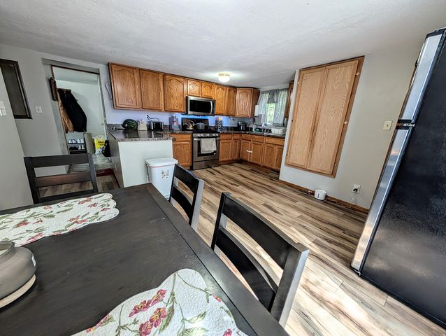 1466 Scenic Drive, Laketon Twp, MI 49445