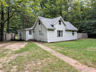 1466 Scenic Drive, Laketon Twp, MI 49445